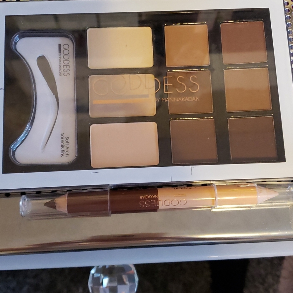 Goddess brow set